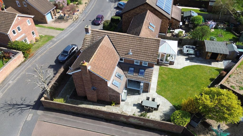 Property photo 2 of 52