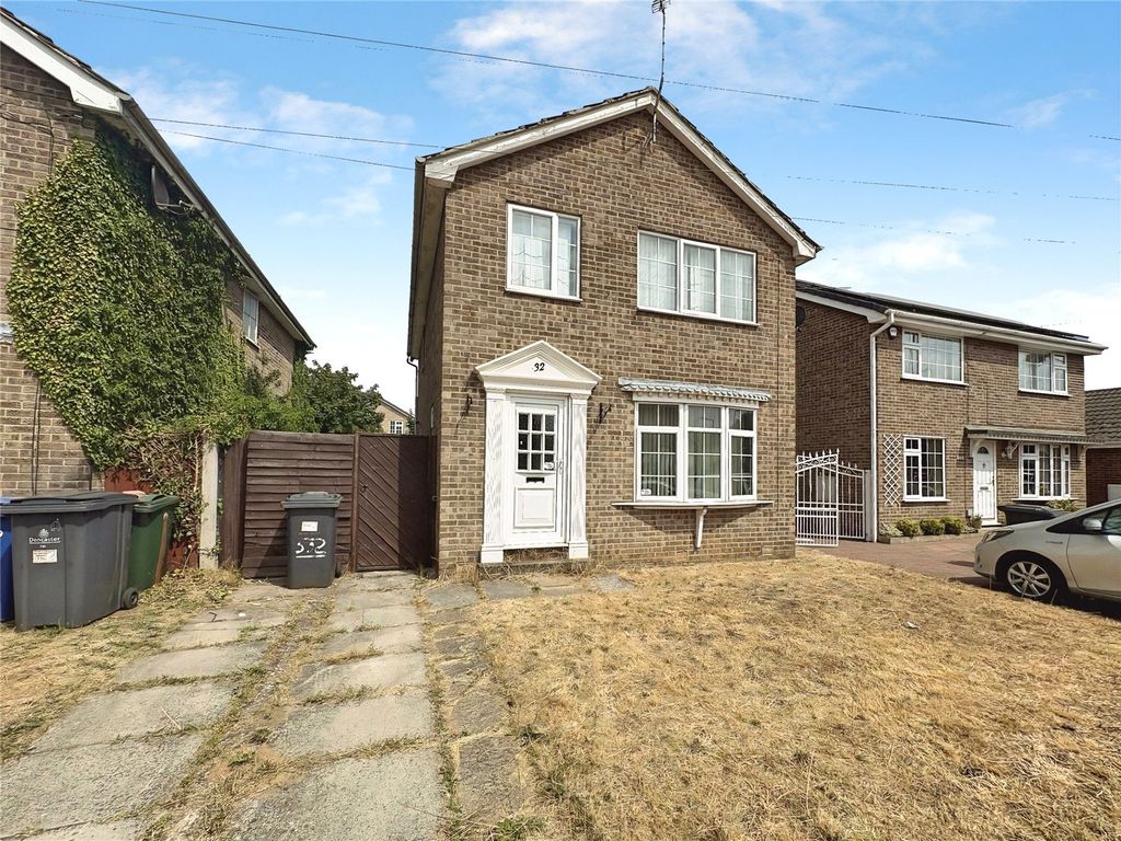 Property photo 1 of 17 Front