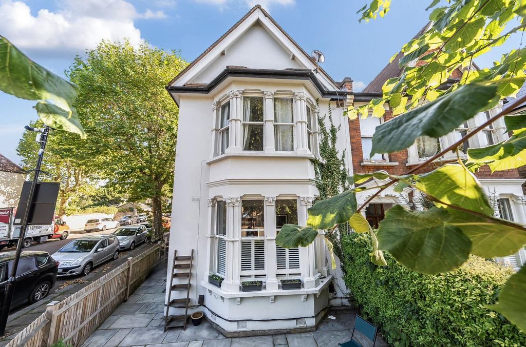 Property photo 2 of 12 1354366-2-68cd7d7Aad414.Jpg