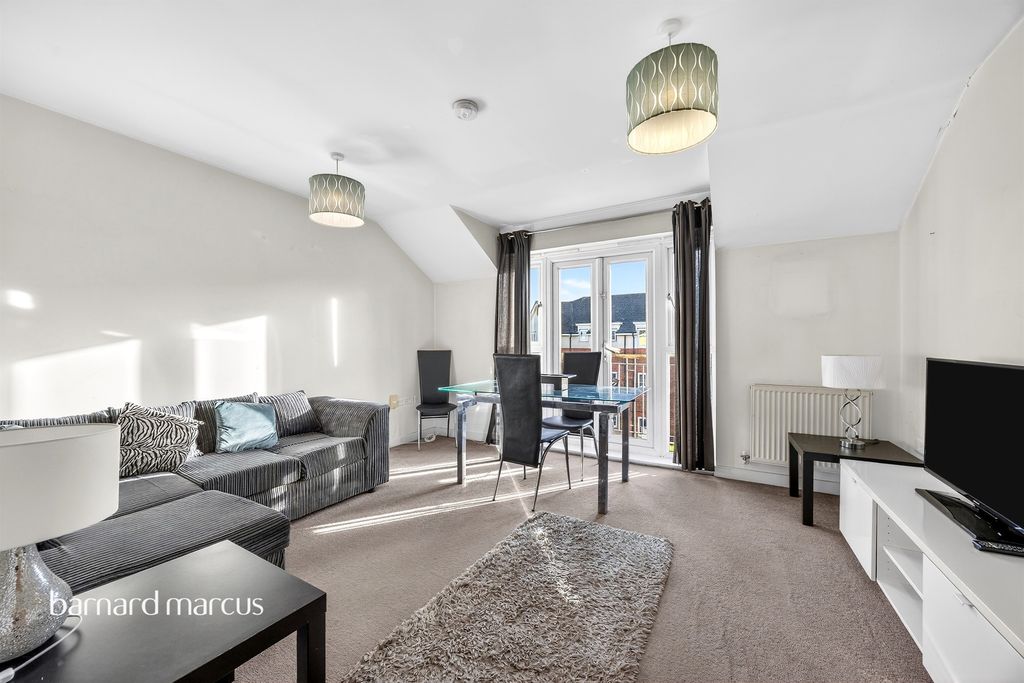 Property photo 3 of 14