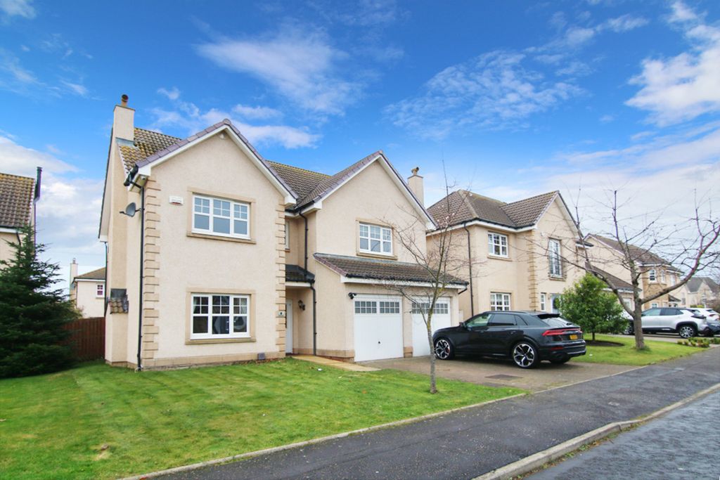 Property photo 1 of 36
