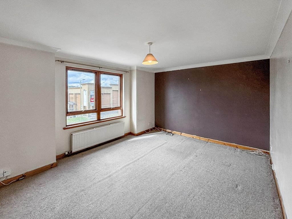 Property photo 2 of 12 Living Room
