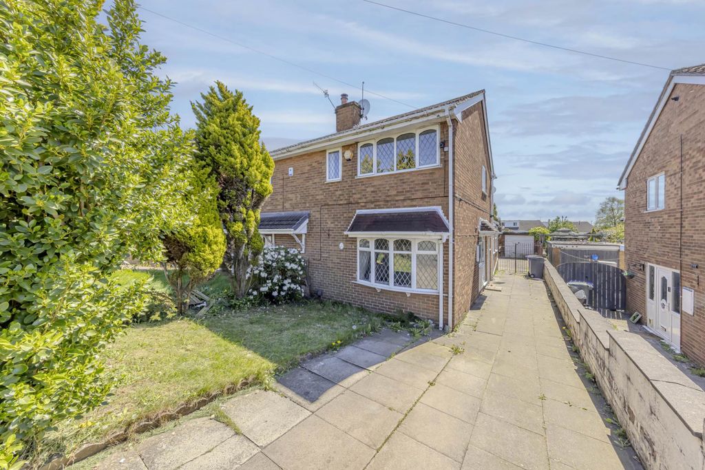 Property photo 1 of 25