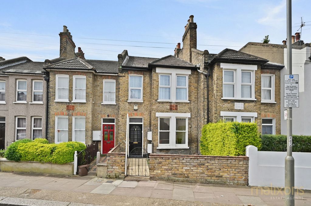 Property photo 1 of 8