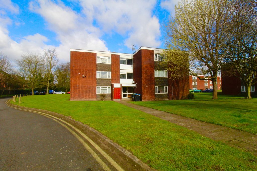 Property photo 2 of 11