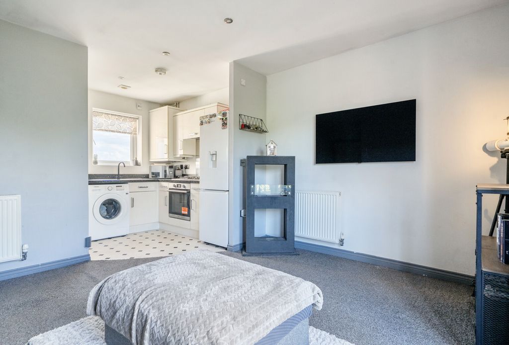 Additional image 14 of 2 bed flat for saleNormandy Drive, Yate, Bristol BS37