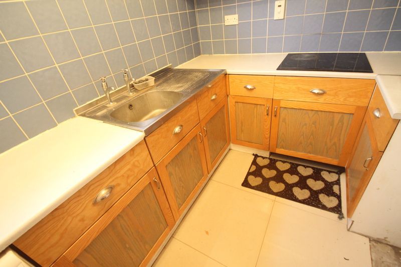 Property photo 3 of 5 Photo 4