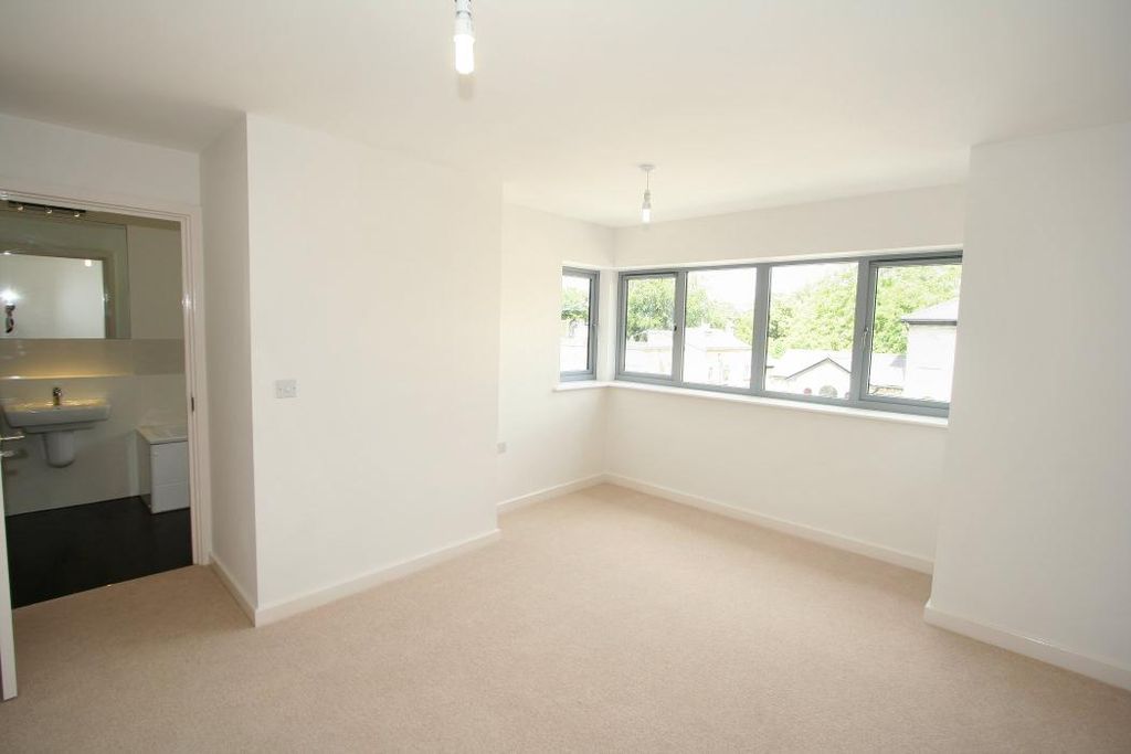 Property photo 3 of 4 Bedroom