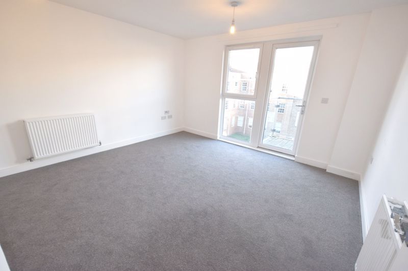 Property photo 3 of 6 Photo 5