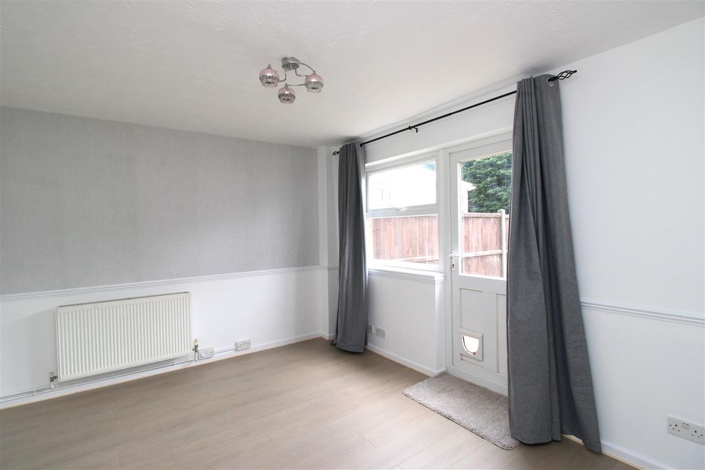 Property photo 2 of 11 Img_4644.Jpg