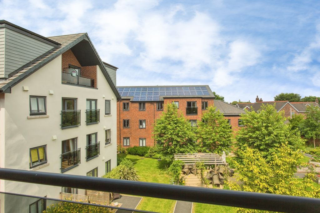 Additional image 6 of 2 bed flat for saleBurlington Gardens, Leyland PR25