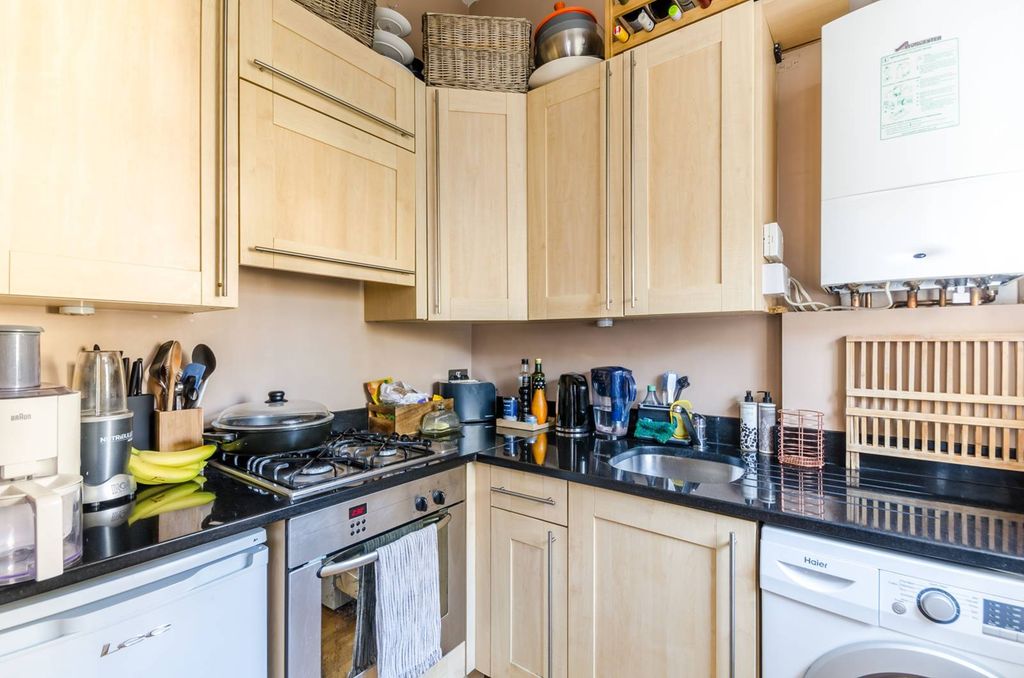 Property photo 1 of 5