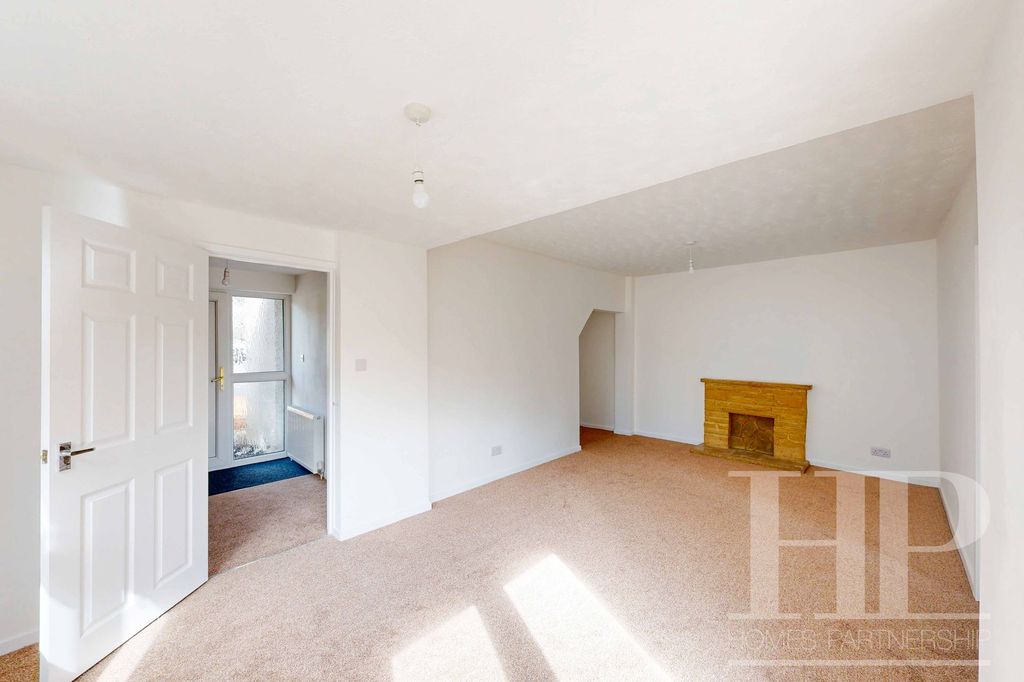 Property photo 3 of 26