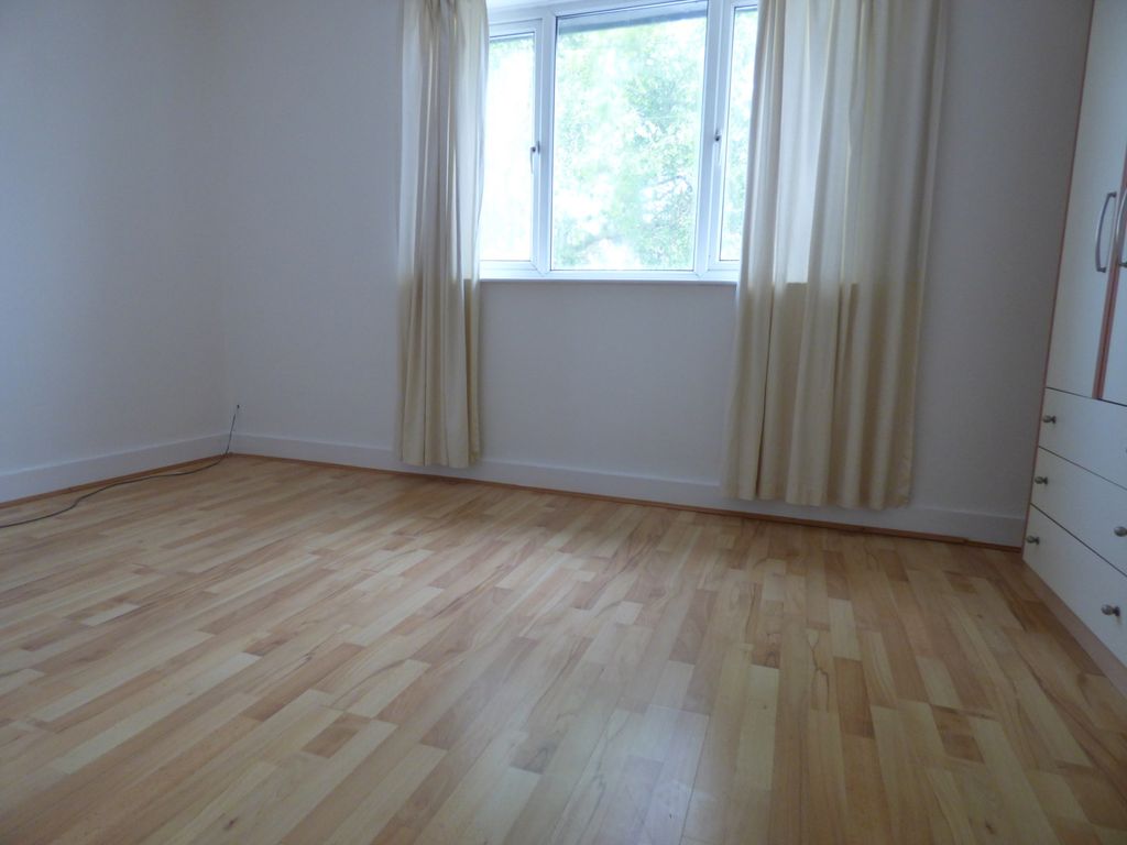 Property photo 2 of 8 142-Hr-5.Jpg