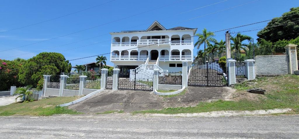 Property photo 1 of 24