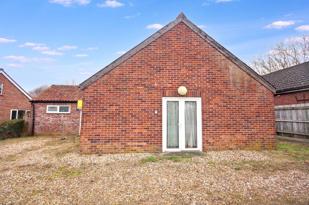 Property photo 2 of 13 St John Hall Saham Road, Watton, Thetford Ip25 6Ea