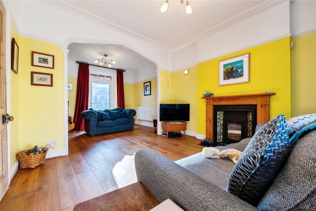 Property photo 3 of 22 Picture No. 13
