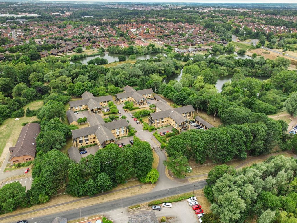 Additional image 20 of 3 bed flat for saleWoodward Place, Loughton Lodge, Milton Keynes MK8