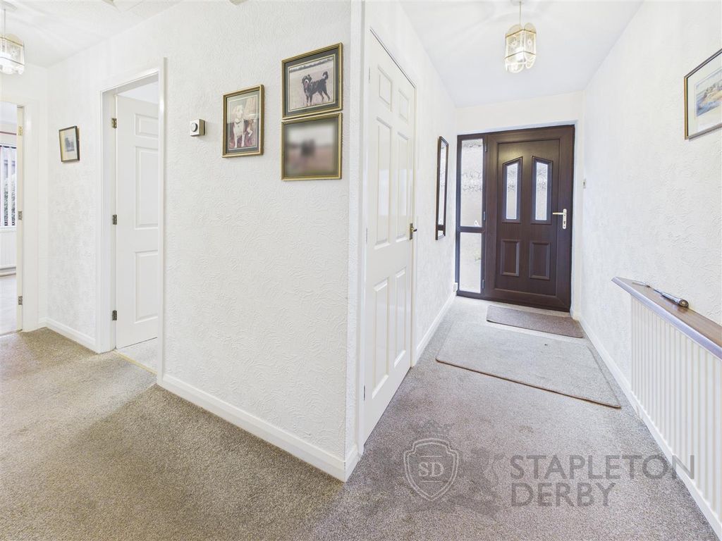 Property photo 2 of 18 Cam04709G0-Pr0348-Still006.Jpg