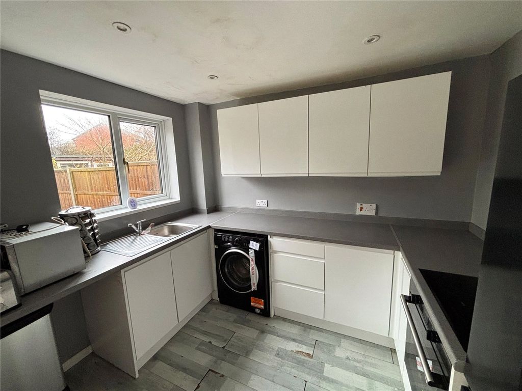 Property photo 3 of 12 Picture No. 12