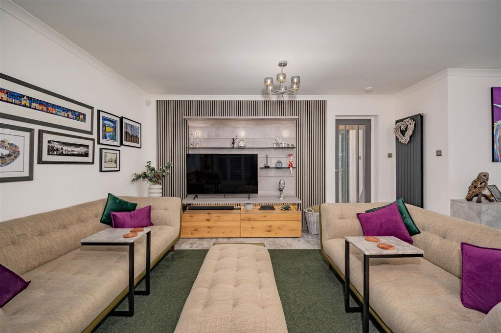 Property photo 2 of 24 1 Taypark Dundee Road Bf Edits-2.Jpg