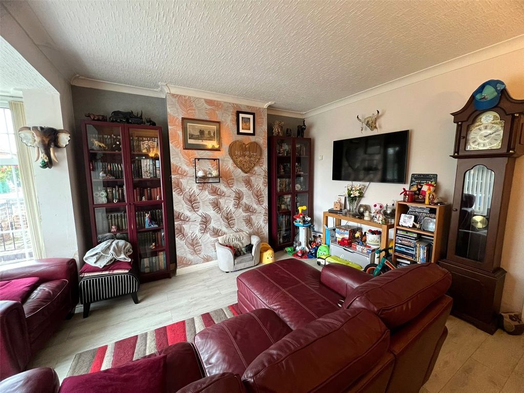 Property photo 2 of 14 Picture No. 23