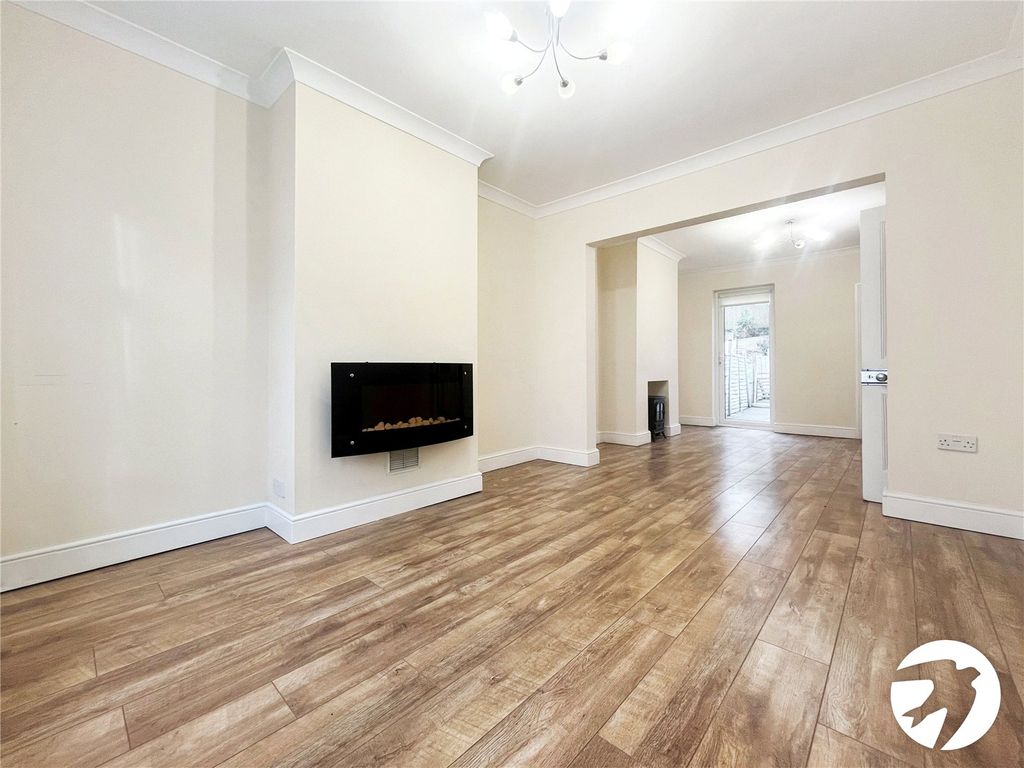 Property photo 3 of 13 Picture No. 33