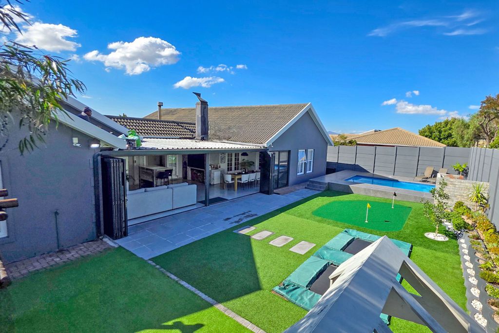 Property photo 1 of 47 1TV1739218