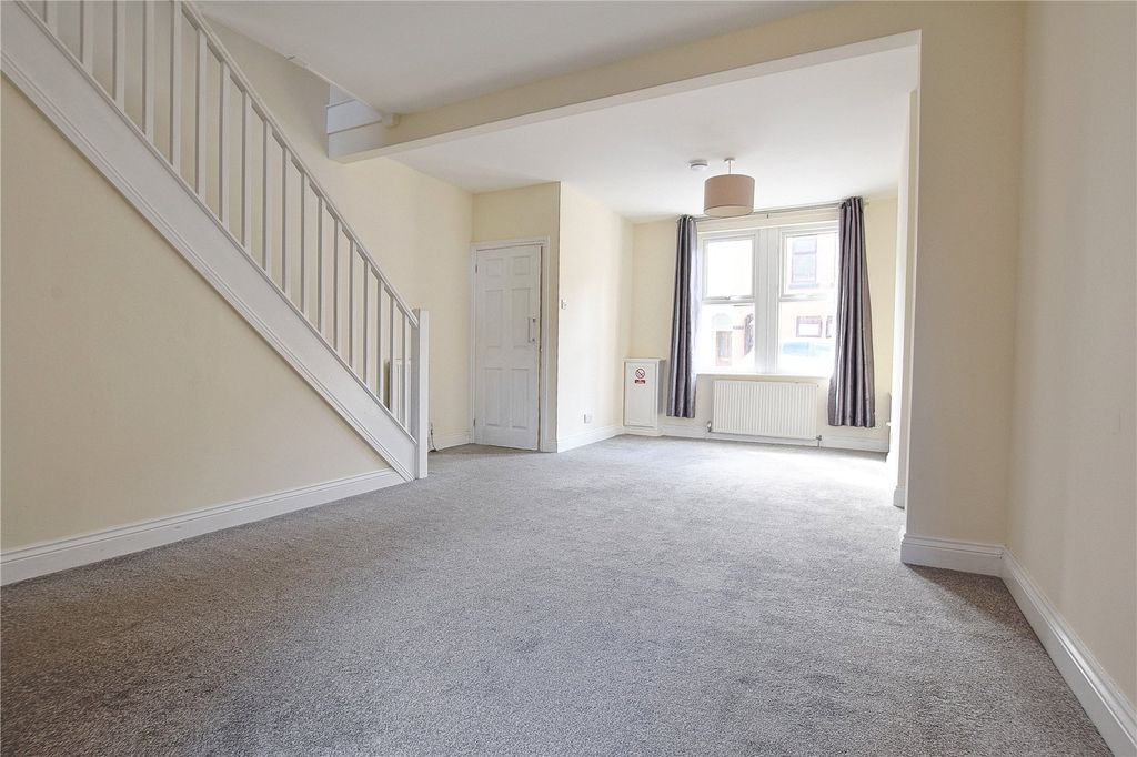 Property photo 2 of 10 Picture No. 03