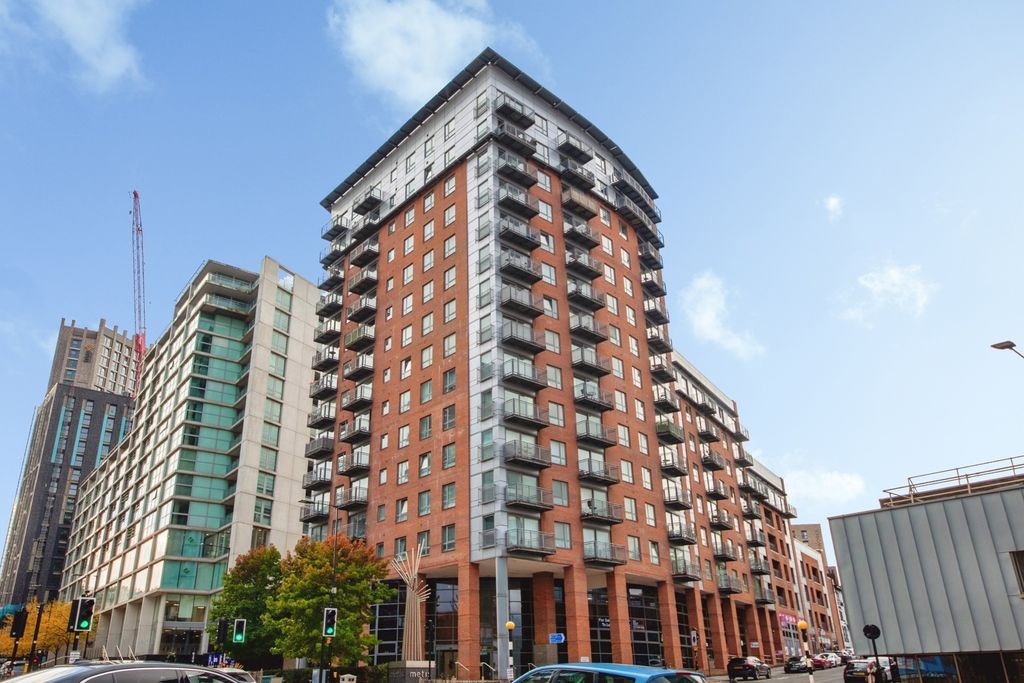 Property photo 1 of 19 Pbox-Img.Jpg