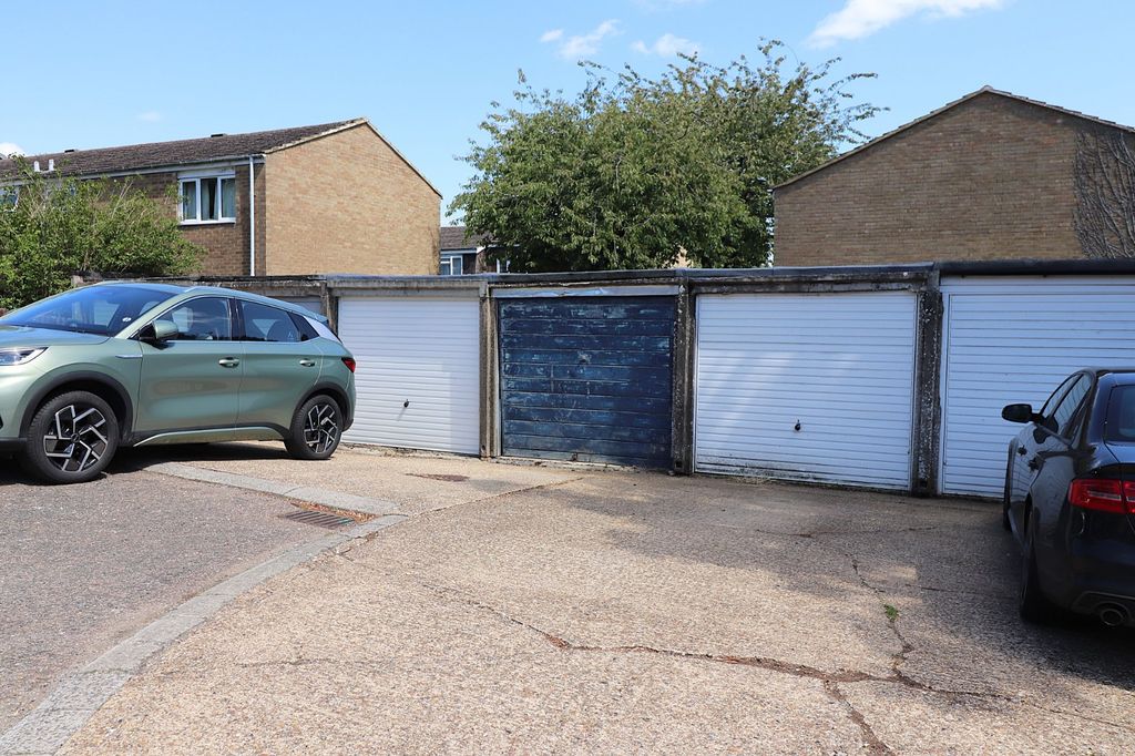 Property photo 3 of 4 Picture No. 02