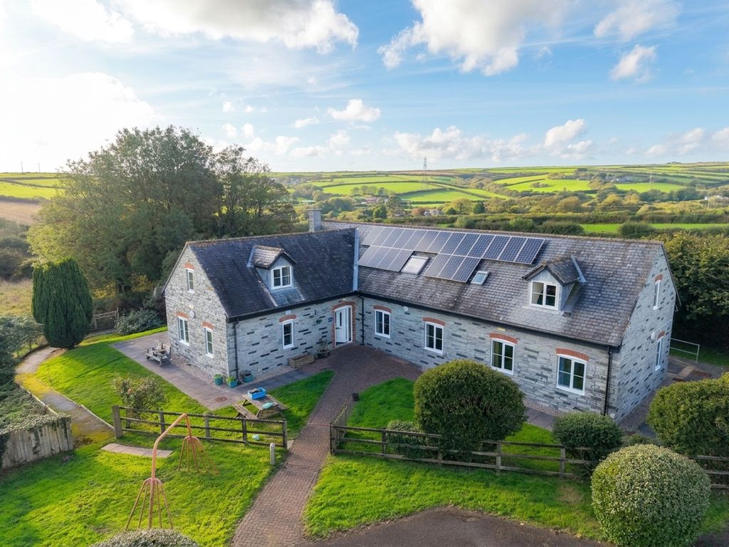 Property photo 2 of 57 Rendle House