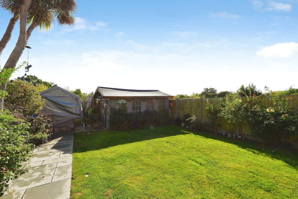 Property photo 3 of 21 Pbox-Img.Jpg