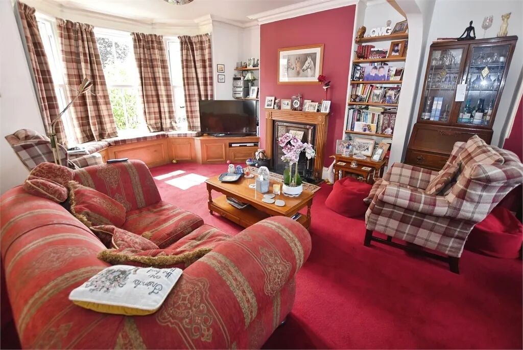 Property photo 2 of 14 Picture 2