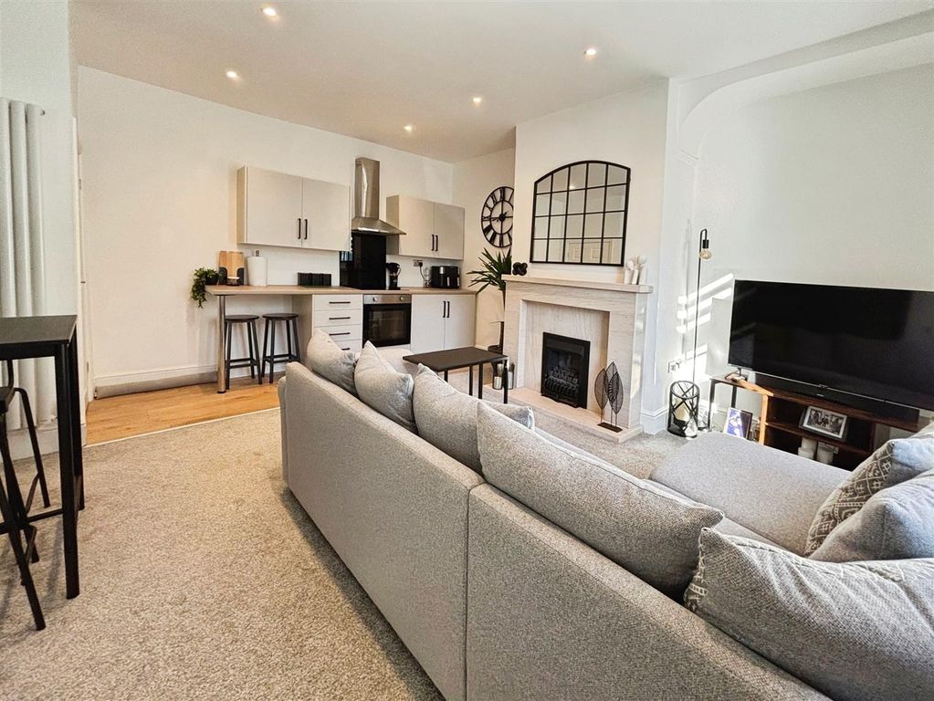 Property photo 2 of 14 Kitchen/Living Room