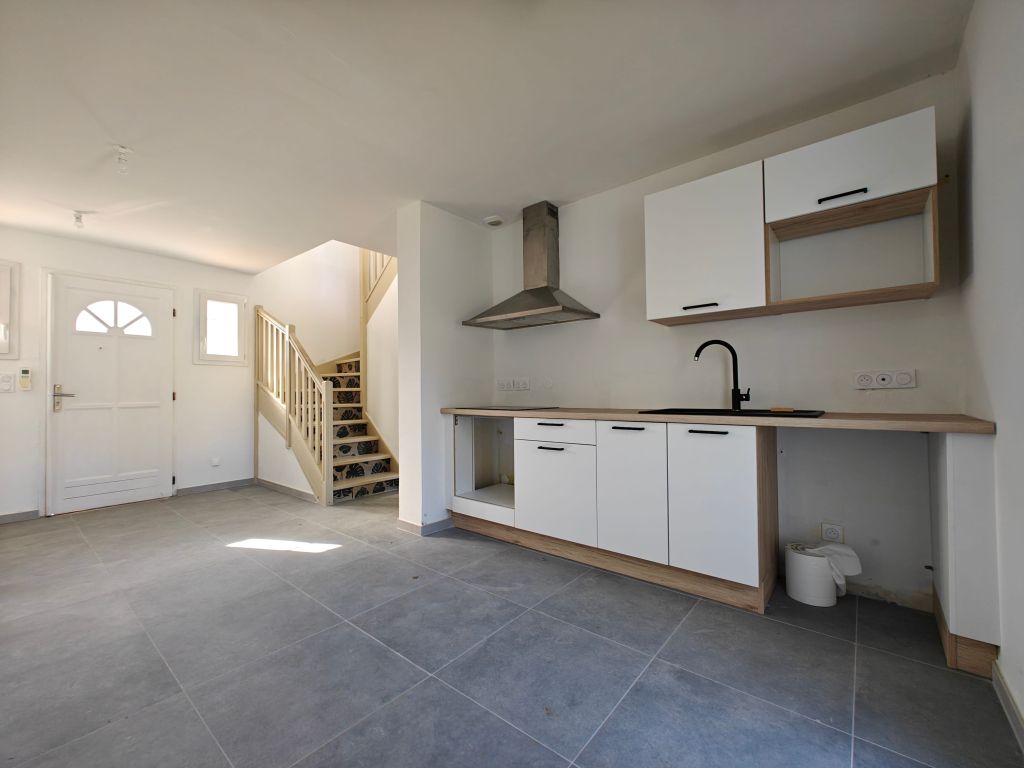 Property photo 2 of 22