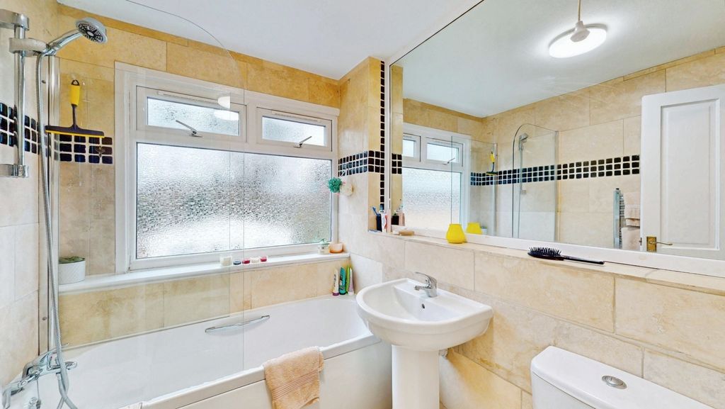 Additional image 11 of 3 bed detached house for saleWhiteley Croft Road, Otley LS21
