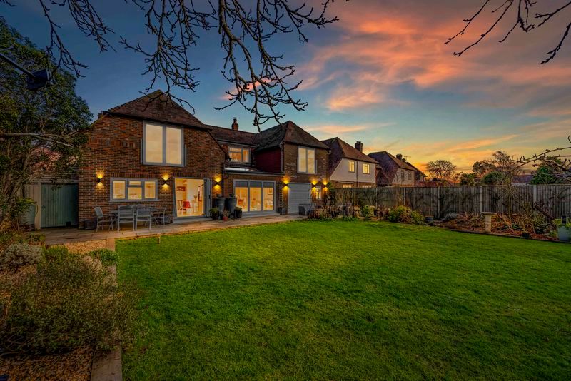 Property photo 1 of 25 Photo 43