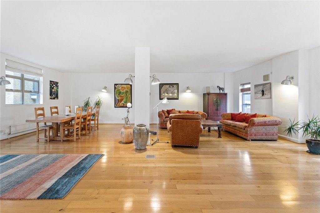 Property photo 2 of 12 Picture No. 07