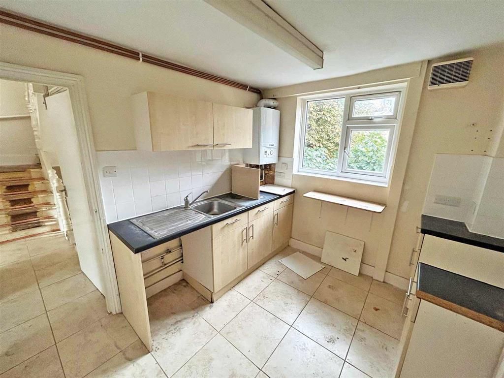 Property photo 3 of 5