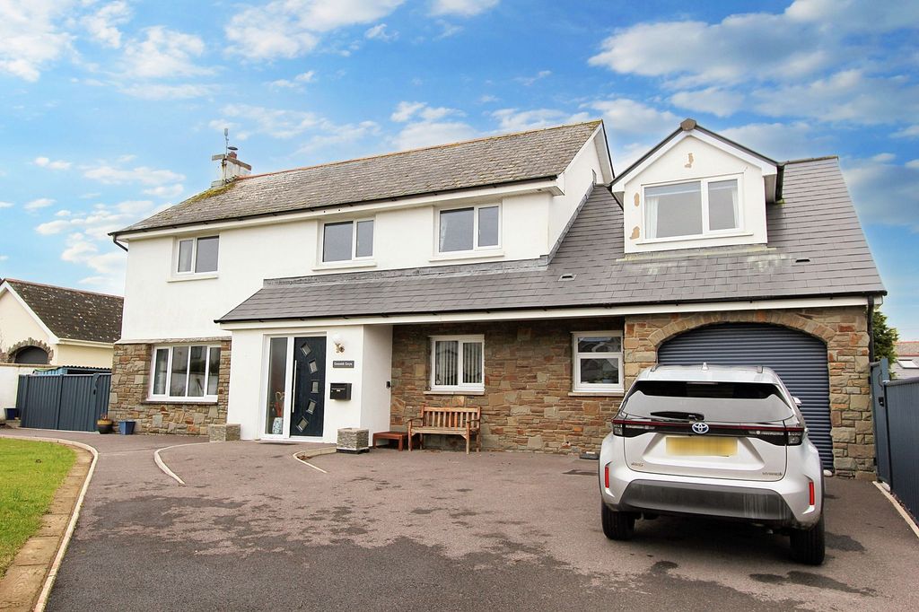 Property photo 1 of 38