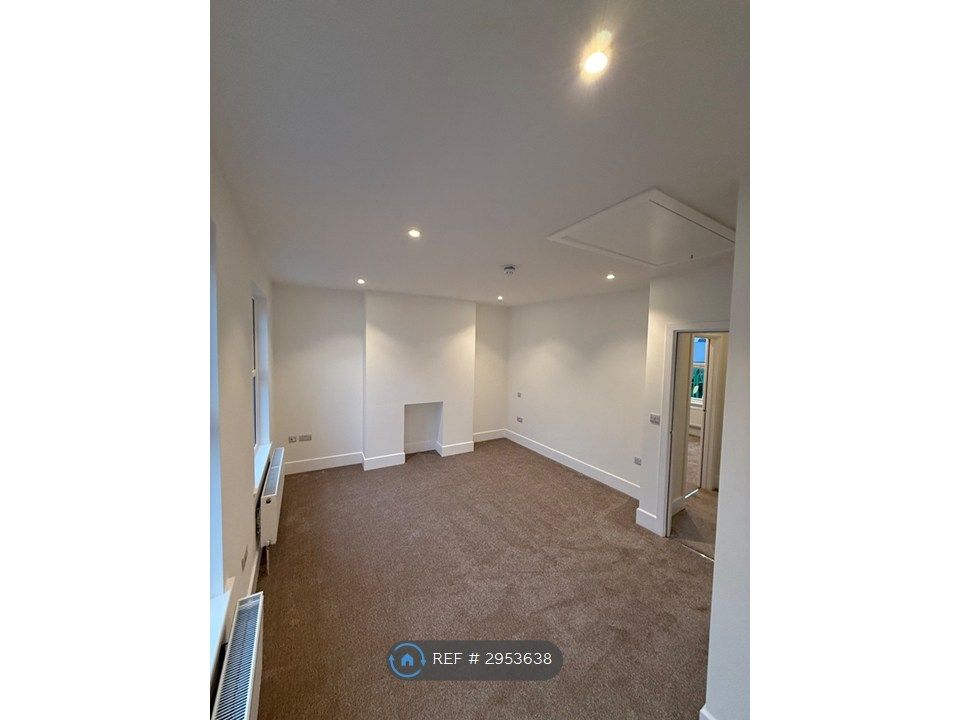 Property photo 1 of 20 Bedroom 1