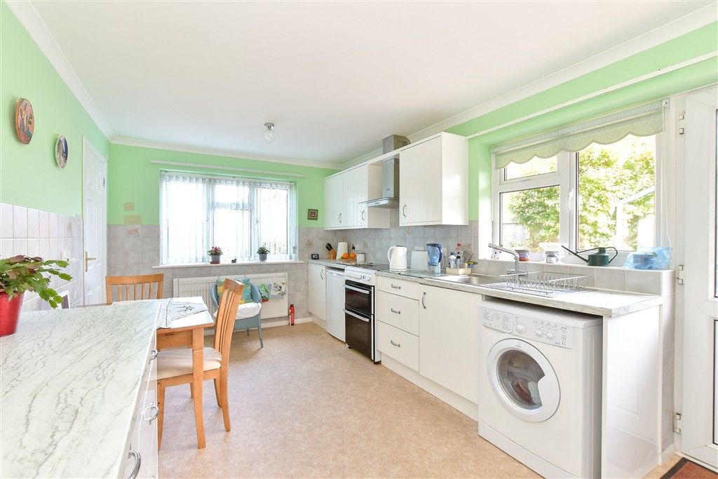 Property photo 1 of 12 Kitchen/ Dining Room