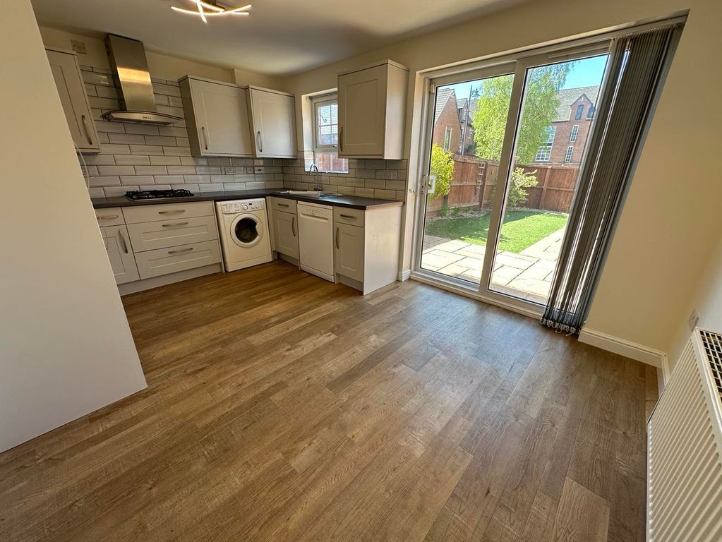 Property photo 2 of 20 6