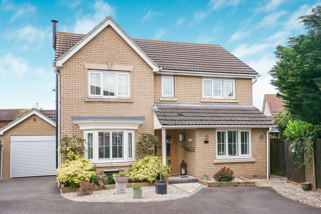 Property photo 1 of 34
