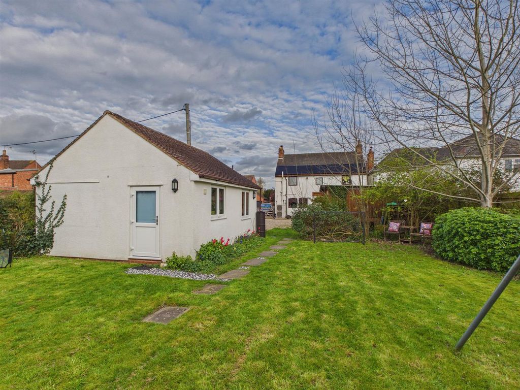 Property photo 3 of 20 Cam03972G0-Pr0309-Still022.Jpg