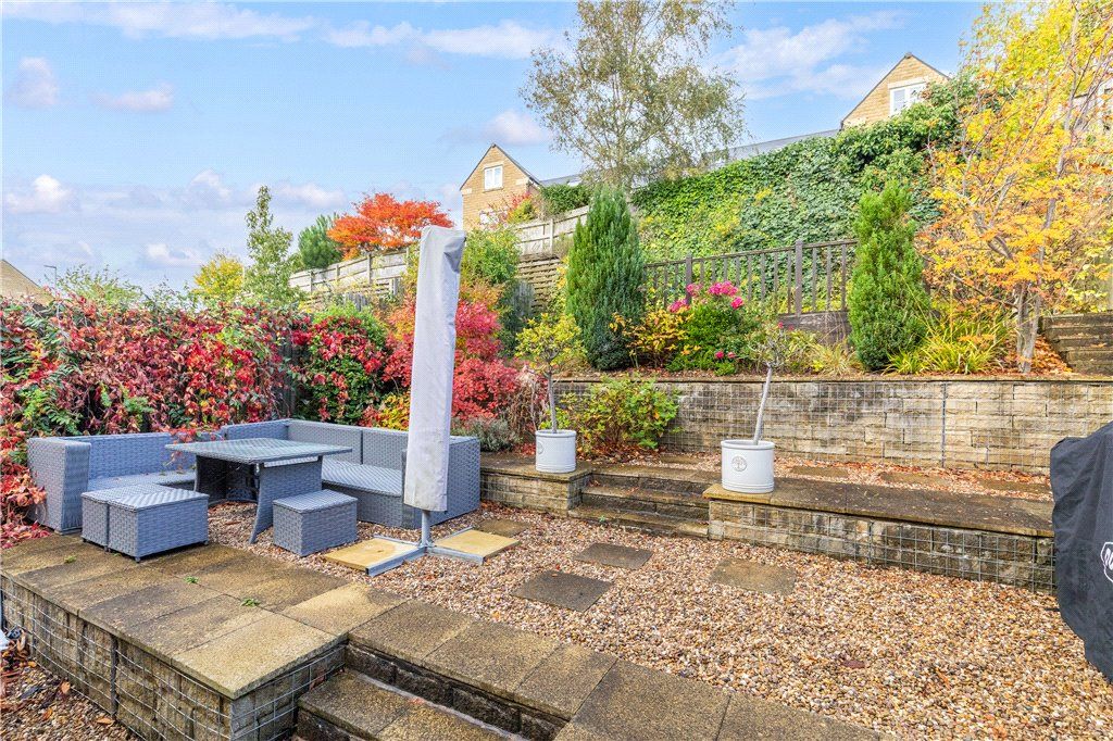 Property photo 2 of 31 Rear Garden