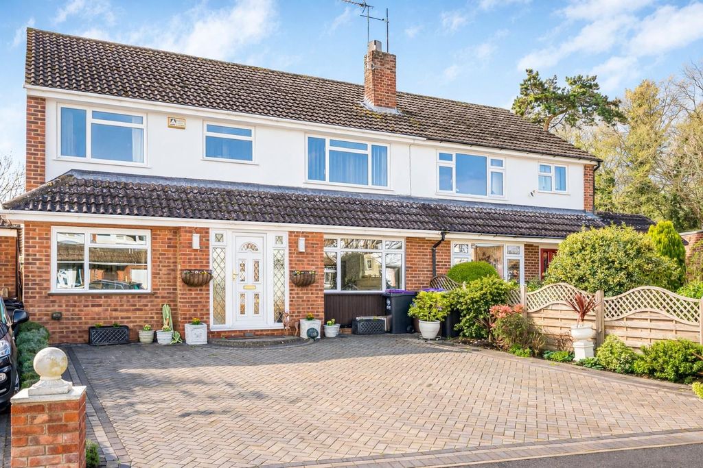 Property photo 1 of 34 External.Jpeg