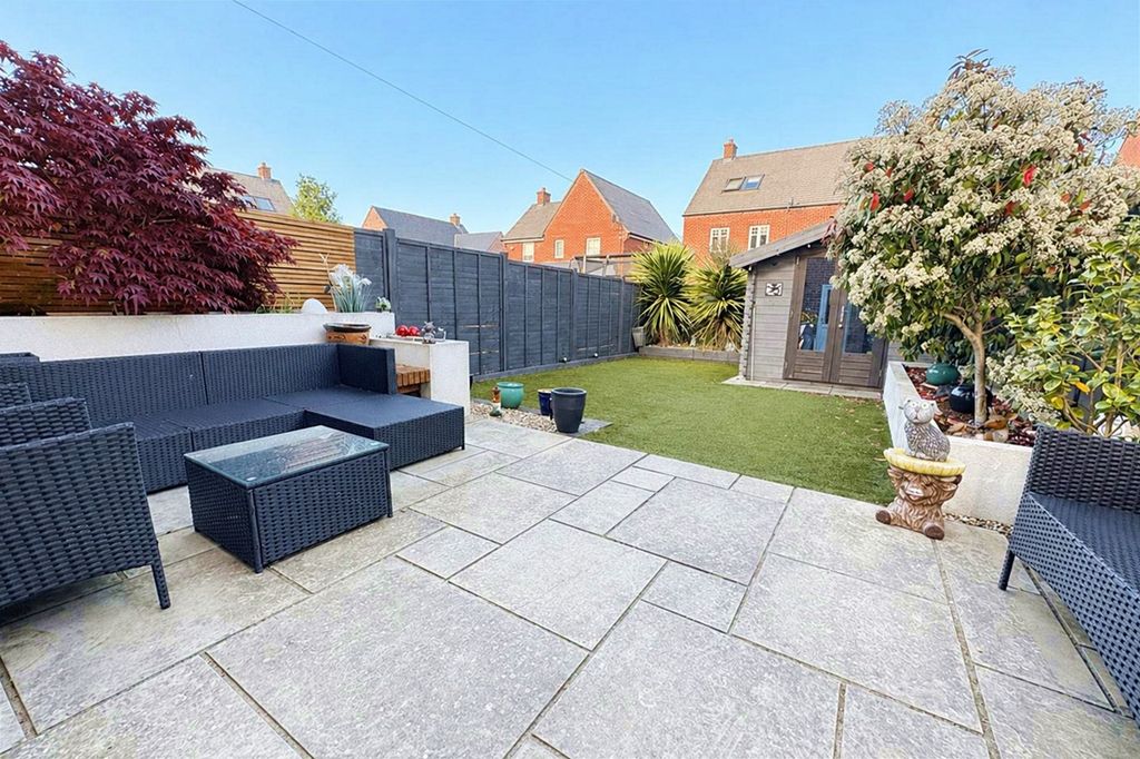 Property photo 2 of 10 5137621