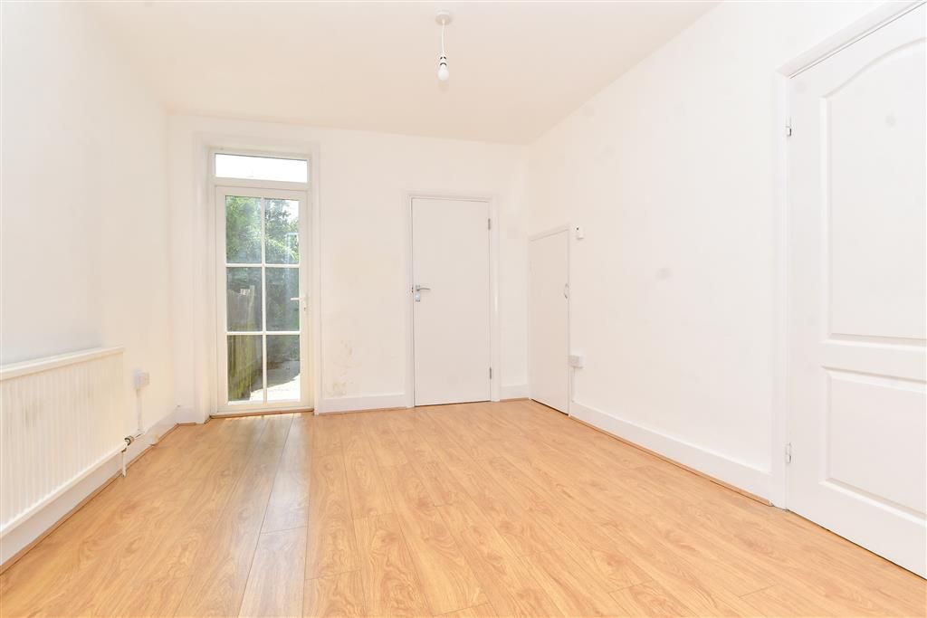 Property photo 2 of 16 Dining Area